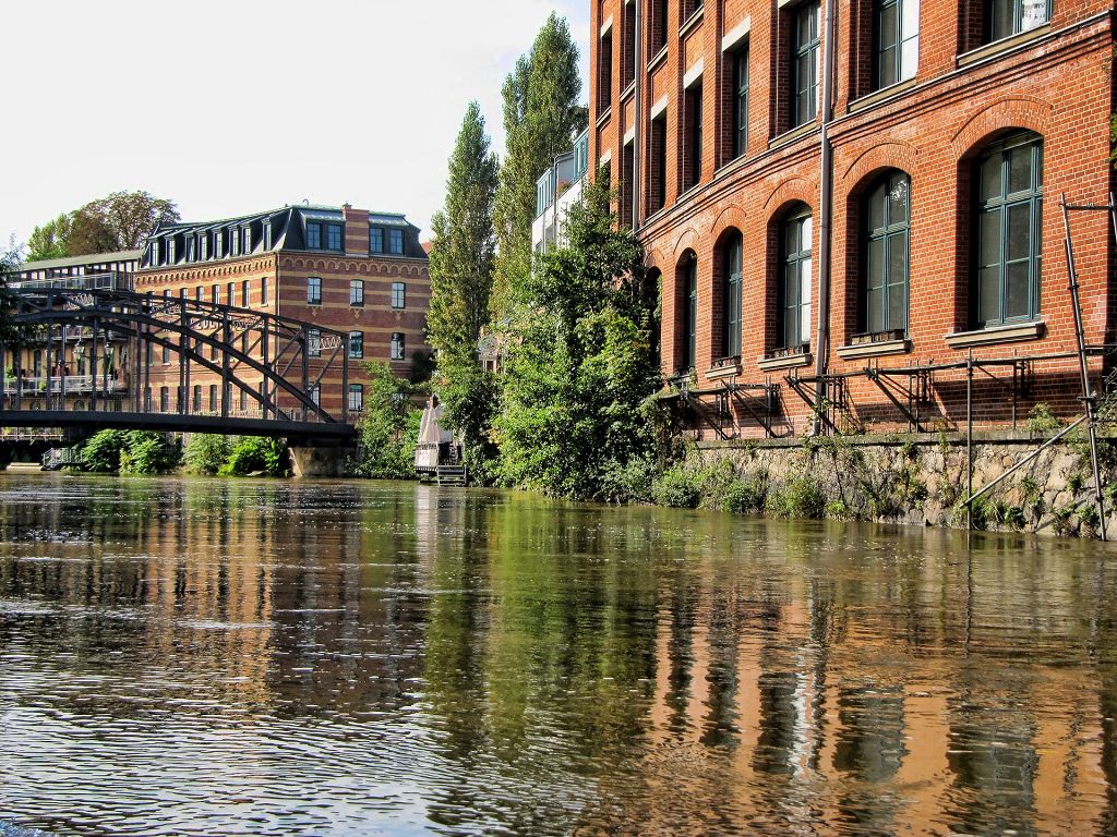 Bootstour-Leipzig-Stadtfuehrung-Plagwitz-Elster.jpg