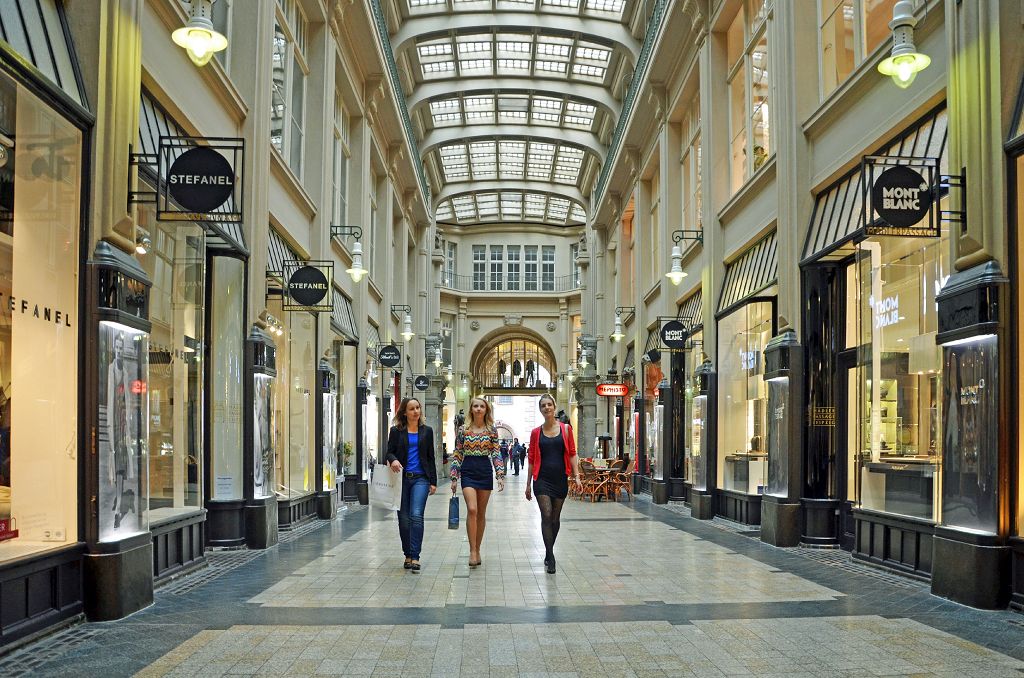 Passagenfuehrung-Leipzig-Maedler-Passage.jpg