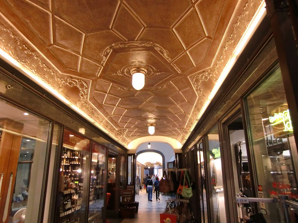 Passagenfuehrung-Leipzig-Messehaus-Specks-Hof.jpg