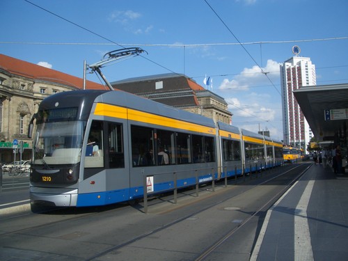 Stadtrundfahrt-Tram-leipzig-NGT-12.jpg