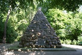 Gletschersteinpyramide.jpg