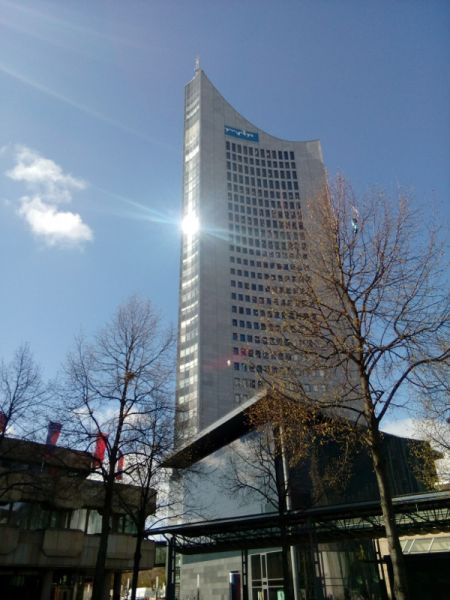 Uniriese klein.jpg